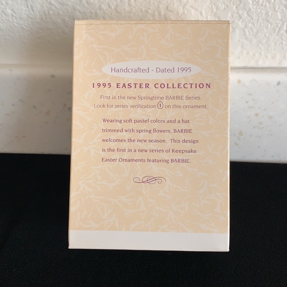 1995 Hallmark Springtime Barbie Ornament - Picture 11 of 16
